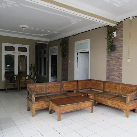 Penginapan Melati Sarangan Exterior foto