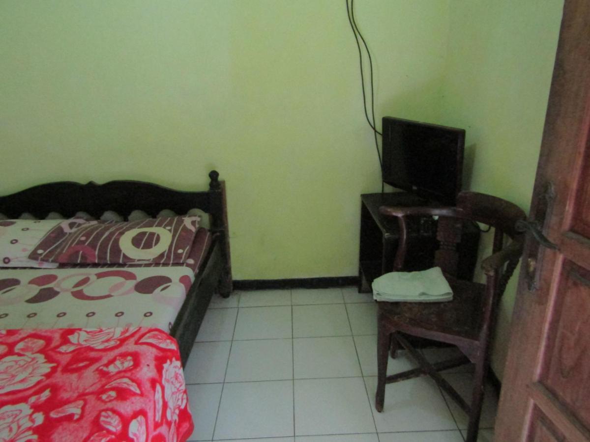 Penginapan Melati Sarangan Exterior foto
