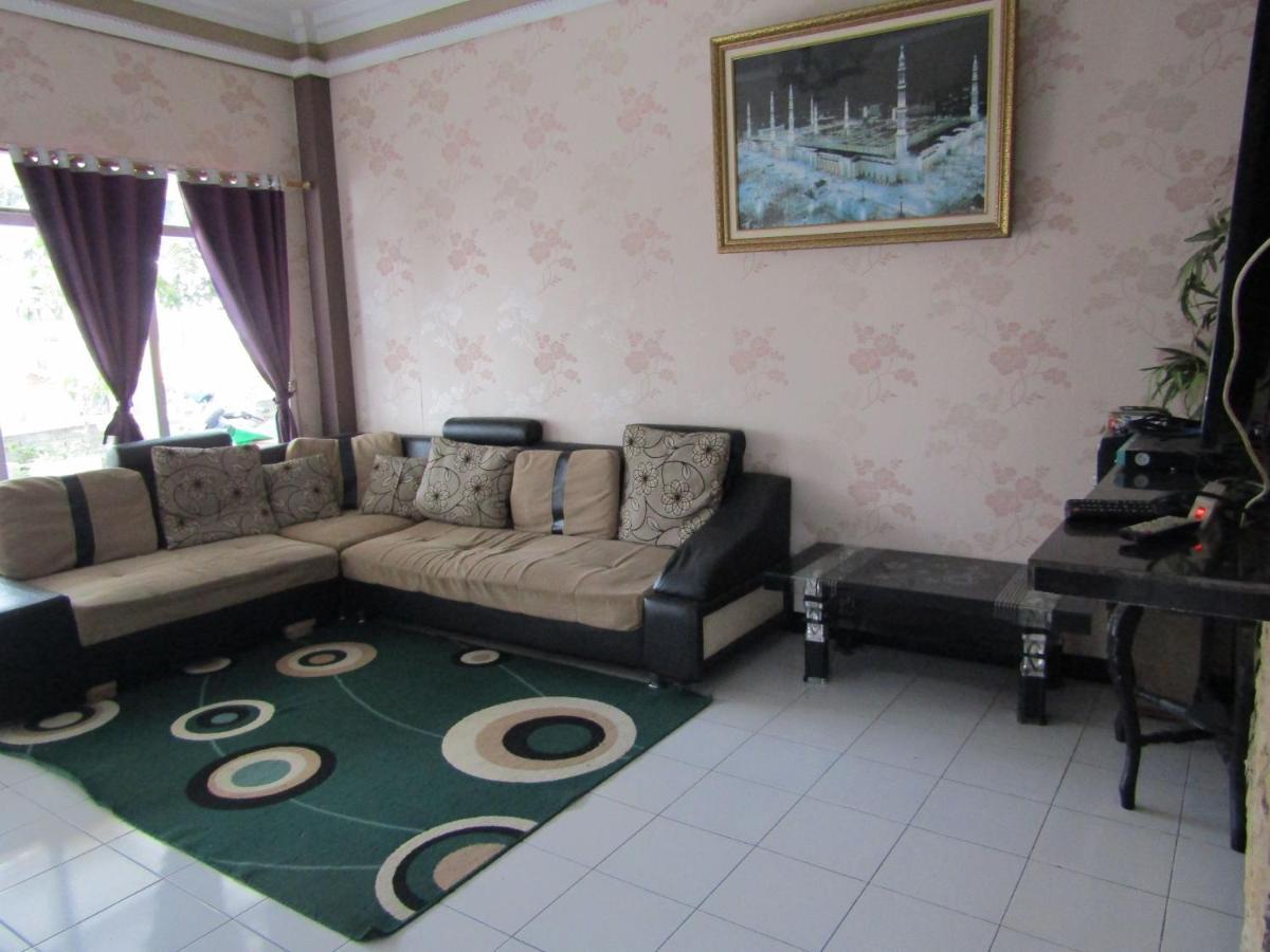 Penginapan Melati Sarangan Exterior foto